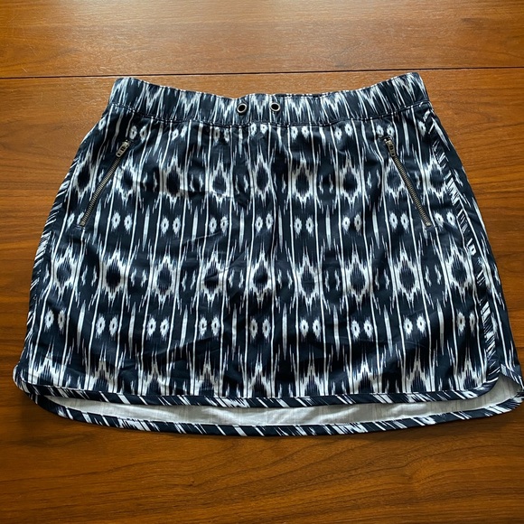 Athleta Pants - Athleta patterned skort